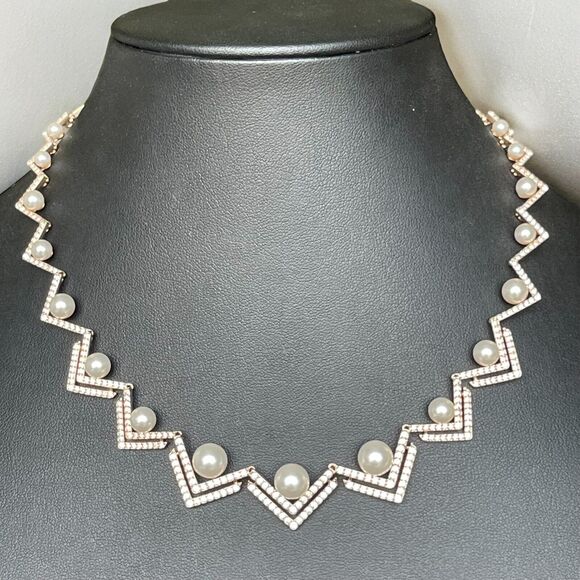 Swarovski Crystal EDIFY All Around Necklace Rose Gold Plated Pearl 16” Length - Picture 7 of 8